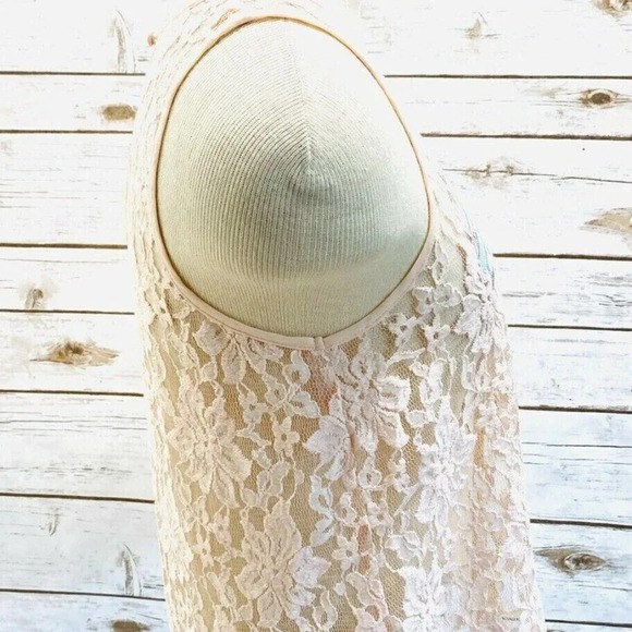 LUSH Women Sleeveless Pullover Scoop Neck Pink Lace See Through Top Size Small - Picture 6 of 13